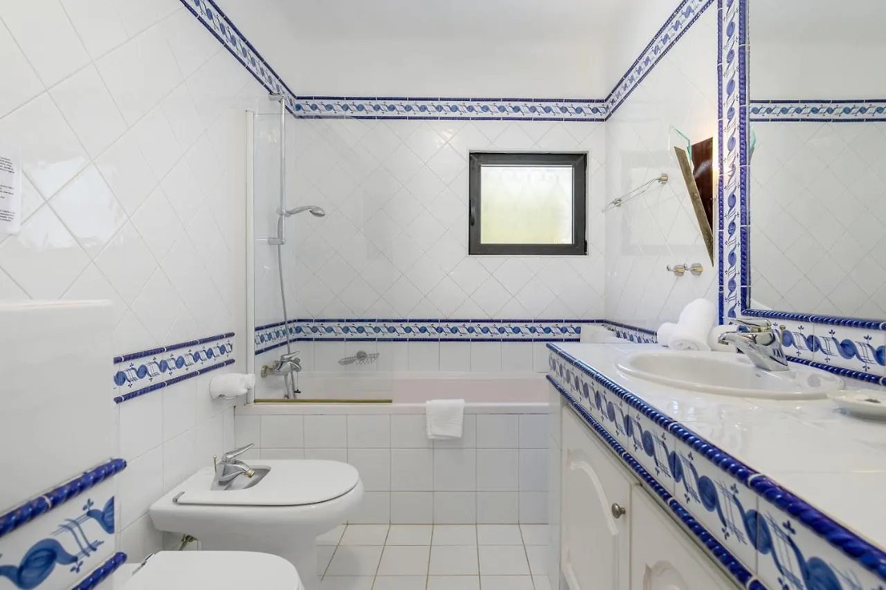 Casa Beira Mar Villa Carvoeiro  Portugal